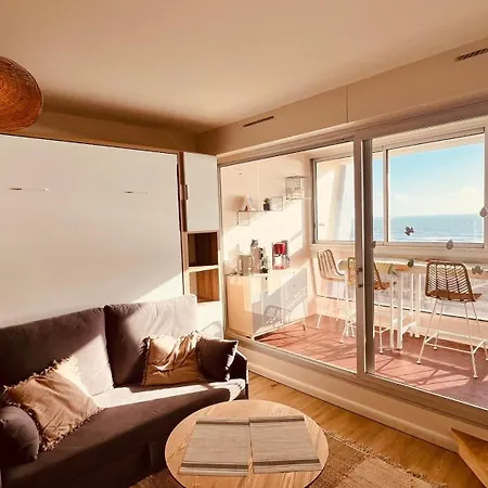 L'ensoleille, T2 Face Ocean דירה *